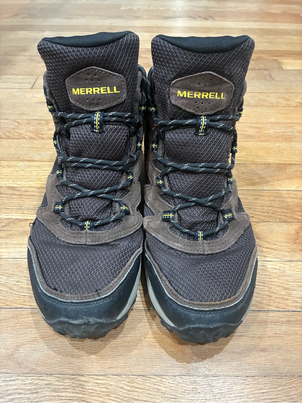 Men’s Merrell Hiking Boot Waterproof Size 12 Brown Yellow